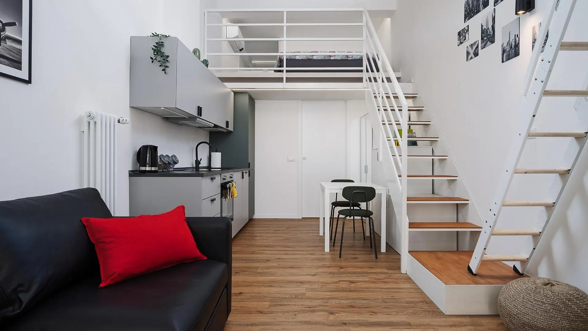 New - Loft 4 Pax - 50M From Metro - Private Entry Villa Milan Holiday home
