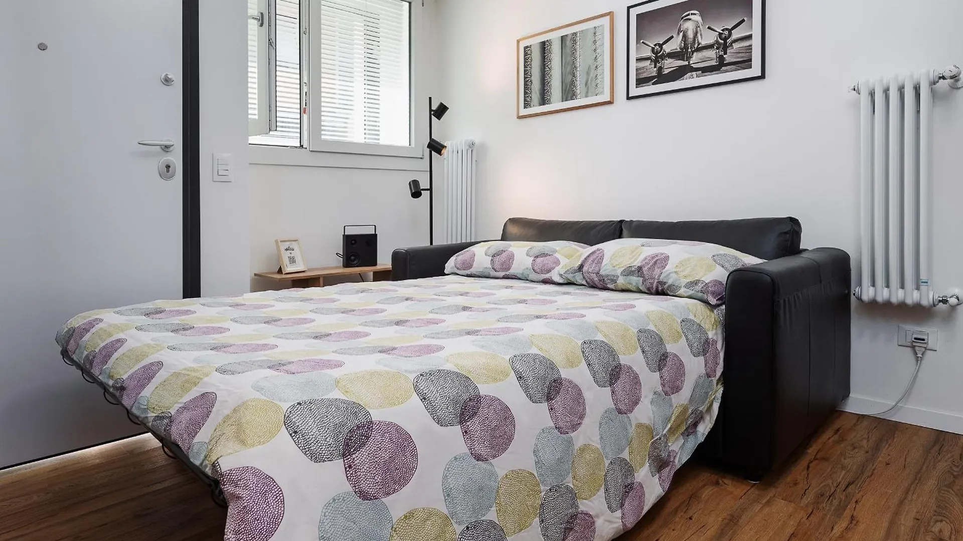 New - Loft 4 Pax - 50M From Metro - Private Entry Villa Milan
